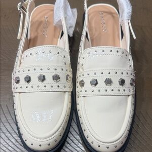 BAMBOO Women's White Studded Flats
